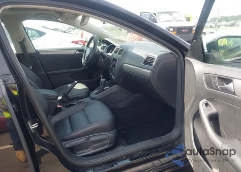 2017 Volkswagen Jetta 1.4T Se z USA, uszkodzony, nr VIN 3VWDB7AJXHM342587